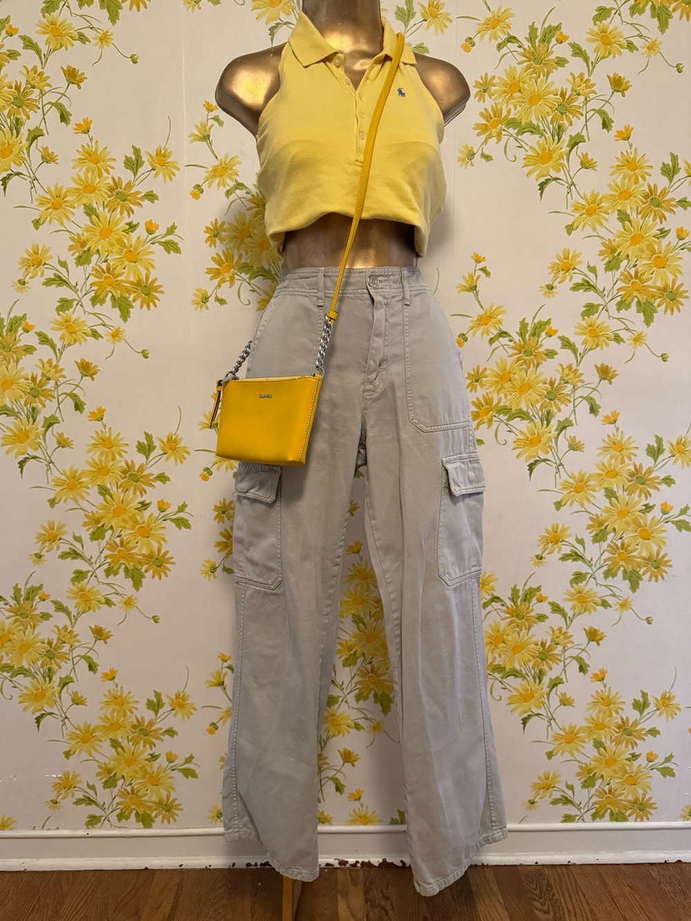 Zara high waist Cargo Pants in size 4